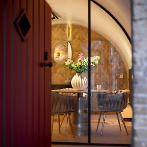 The Stork - In Luxe Logeren Aan De Oudegracht, Centrum Utrecht